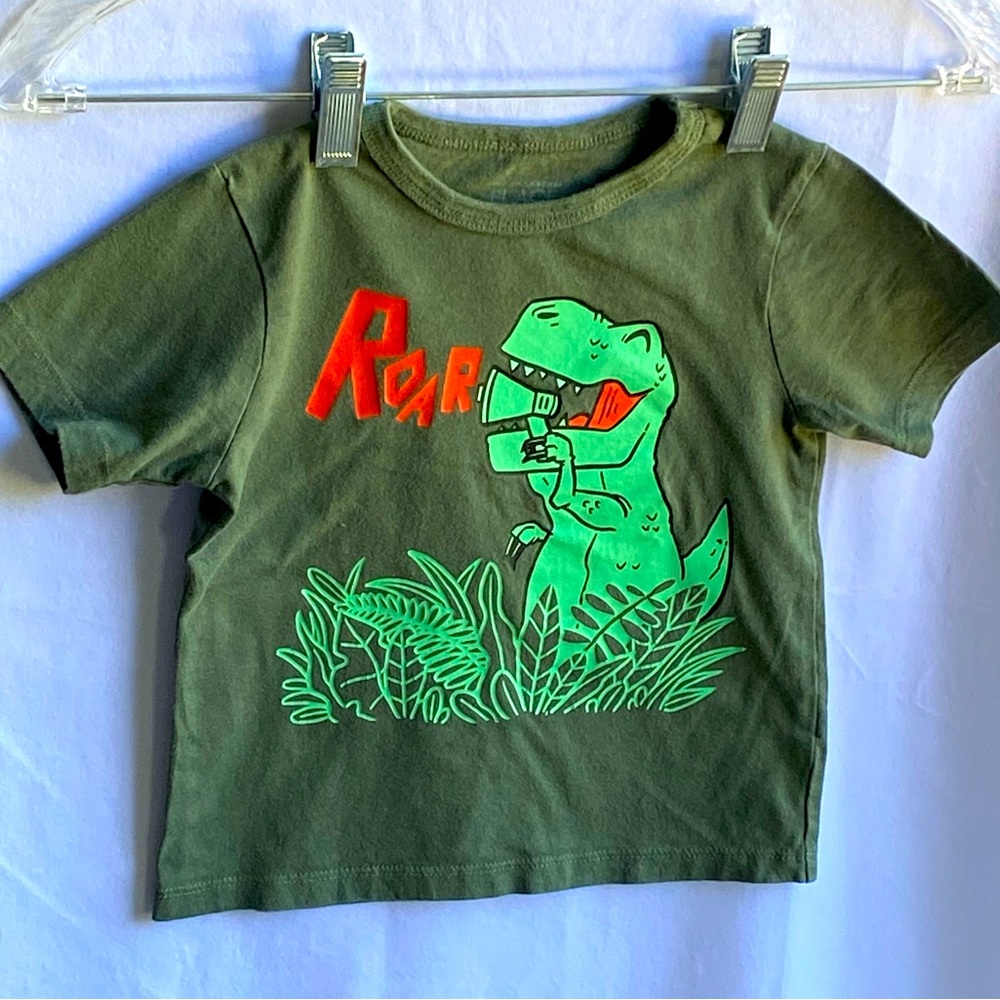The Children’s Place Dinosaur cotton tee; size 2T